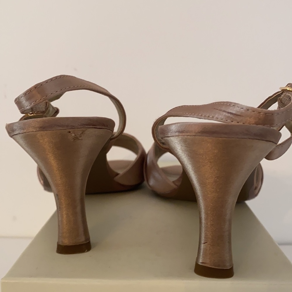 Liz Claiborne formal heels​​​​​​​​​​​​​​​​​​​​​​​​ - Picture 3 of 4